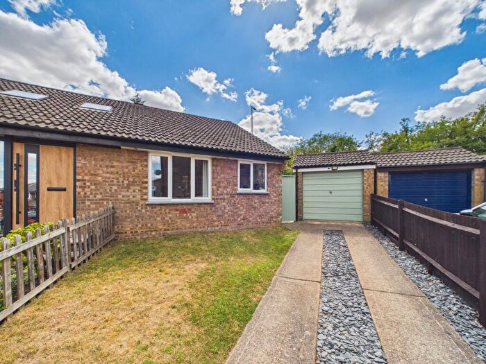 2 Bedroom Bungalow For Sale In Browning Drive, Hitchin, SG4