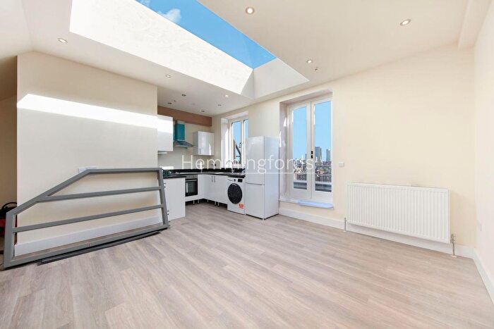 2 Bedroom Flat To Rent In Grays Inn Road, London, WC1X