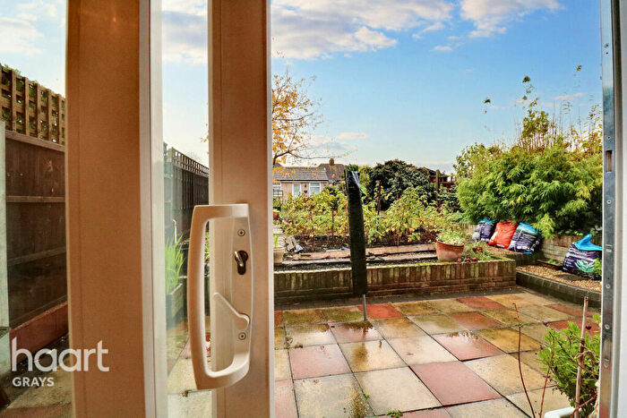 2 Bedroom Semi-Detached House For Sale In Manor Road, Tilbury, RM18