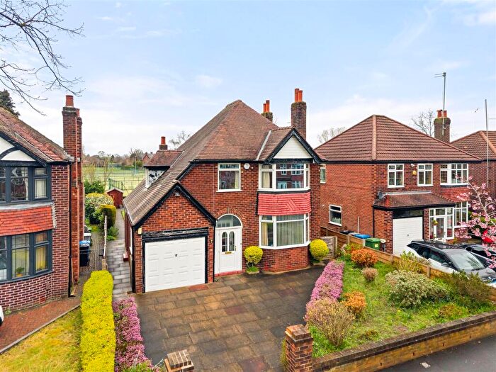 3 Bedroom Detached House For Sale In Norris Road, Sale, M33