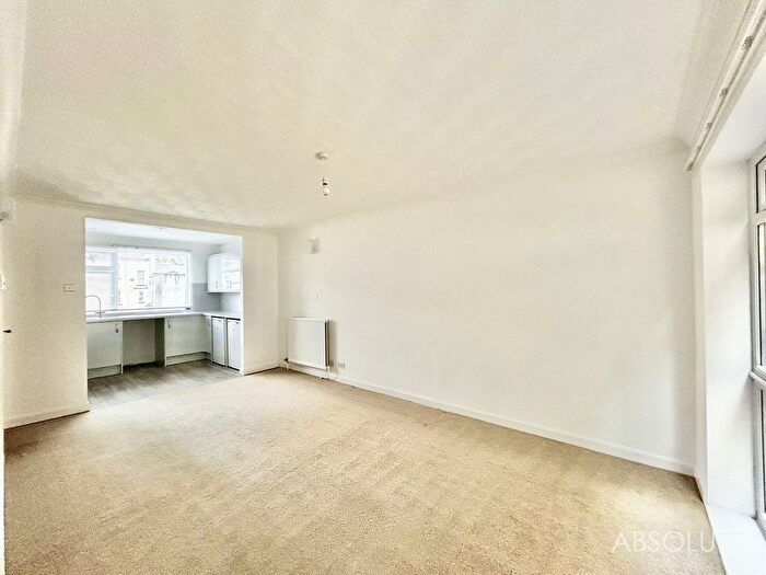 3 Bedroom Town House To Rent In Lisburne Square, Torquay, TQ1