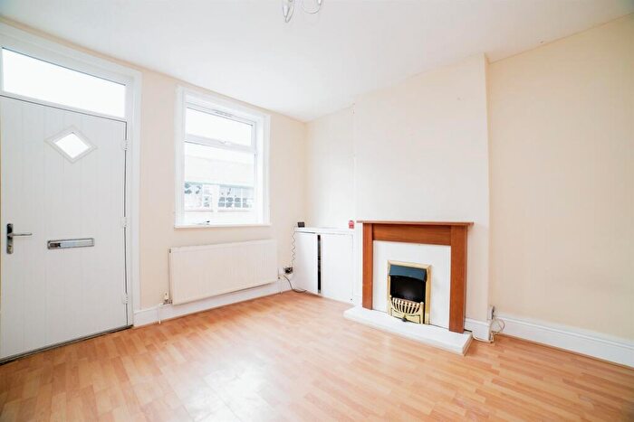 2 Bedroom Semi-Detached House For Sale In Lindley Street, Mansfield, NG18
