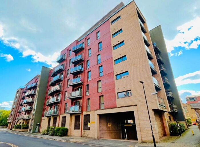 2 Bedroom Flat To Rent In Porterbrook House, Sheffield, South Yorkshire, S11