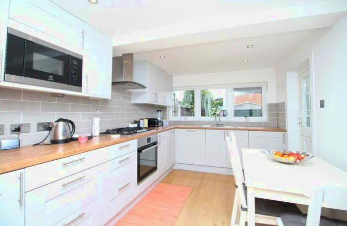 3 Bedroom Semi-Detached House To Rent In Gresham Road, Brentwood, CM14