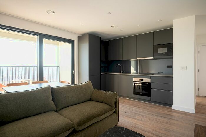 1 Bedroom Flat To Rent In Riverstone Heights, Reed Avenue, London, E3