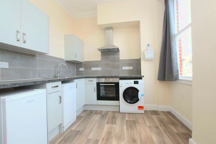 1 Bedroom Flat To Rent In Brunswick Square, Bristol, BS1