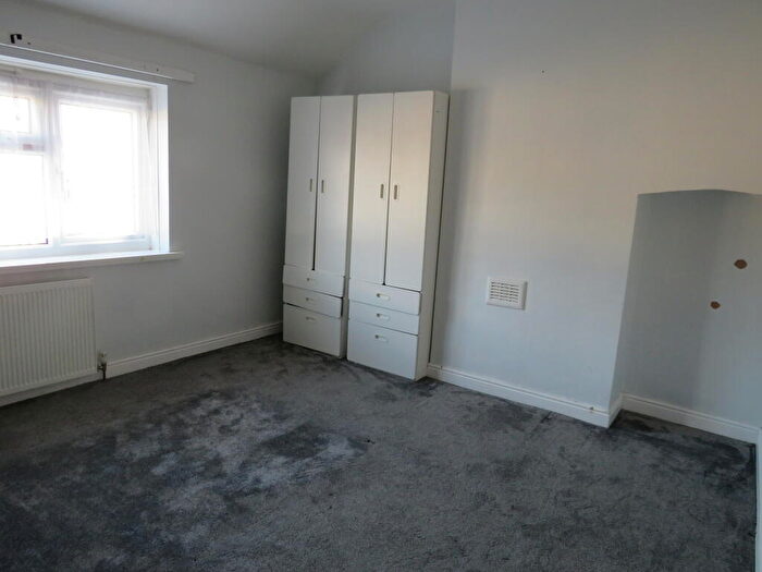 4 Bedroom Terraced House To Rent In Douglas Road, Oldbury, B68