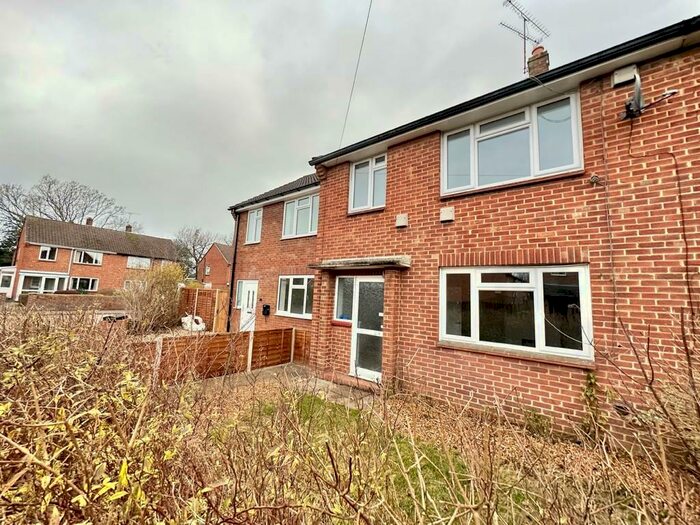 3 Bedroom Semi-Detached House To Rent In Mayfield Road, Camberley, GU15