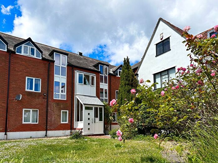 1 Bedroom Flat To Rent In St. Marys Court, Silver Street, Bridgwater, Somerset, TA6