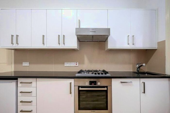 Studio To Rent In Windsor Road, Ealing Broadway, London, W5