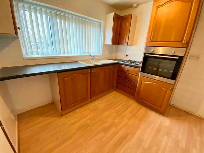 1 Bedroom Flat To Rent In Pot House Lane, Stocksbridge, Sheffield, S36