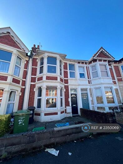 4 Bedroom Terraced House To Rent In Grove Park Avenue, Bristol, BS4