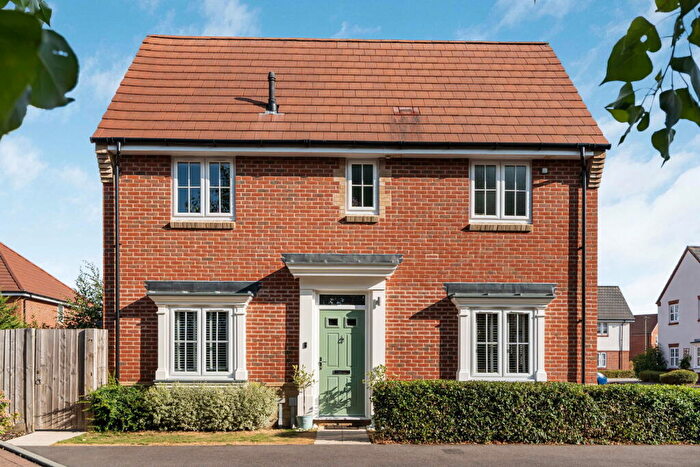 3 Bedroom Detached House For Sale In Clockbarn Way, Send, Woking, GU23