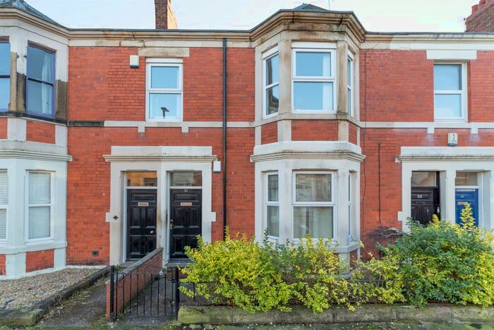 2 Bedroom Flat To Rent In Bayswater Road, Jesmond, Newcastle Upon Tyne NE2