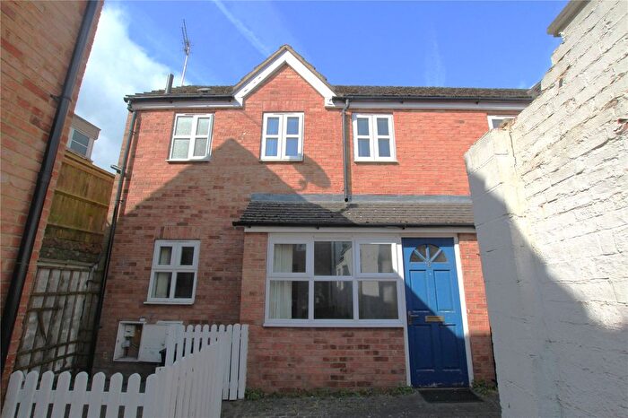 1 Bedroom Terraced House To Rent In Victoria Court, Victoria Road, Swindon, SN1