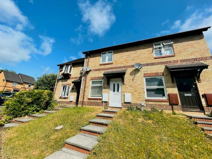 2 Bedroom House To Rent In Heol Y Cadno, Thornhill, Cardiff, CF14