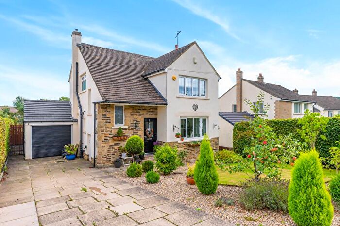 3 Bedroom Detached House For Sale In Ferrands Close, Harden, Bingley, West Yorkshire, BD16