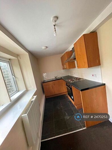 1 Bedroom Flat To Rent In Devonshire Street, Huddersfield, HD1