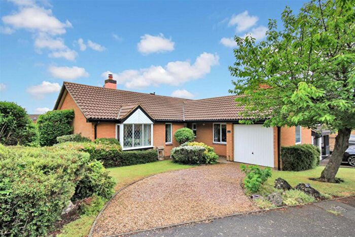 3 Bedroom Detached Bungalow For Sale In Gilbey Close, Wellingborough, NN9