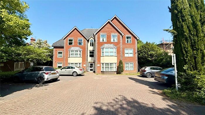 2 Bedroom Apartment To Rent In Erleigh Road, Reading, Berkshire, RG1