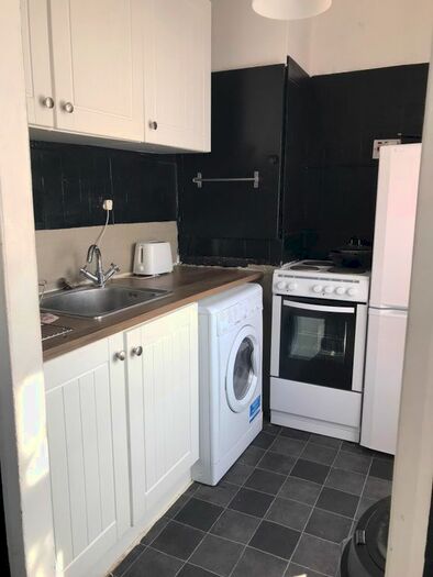 1 Bedroom Terraced House To Rent In Elgin Road, Ilford, IG3