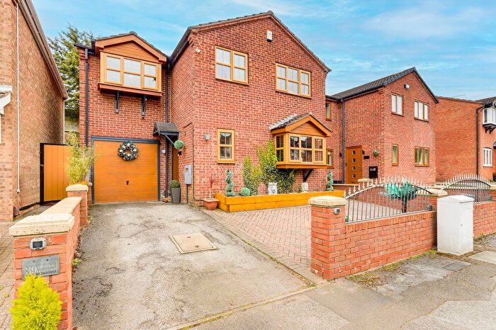 4 Bedroom Detached House For Sale In Little Hollies, Forest Town, NG19