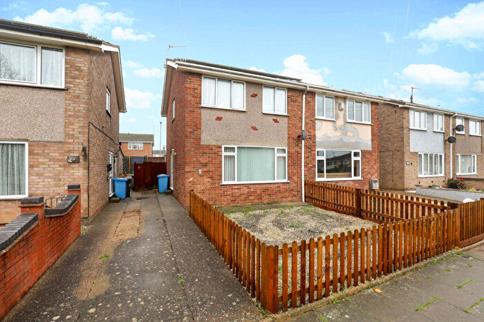 3 Bedroom Semi Detached House For Sale In Welland Court, Burton Latimer, NN15