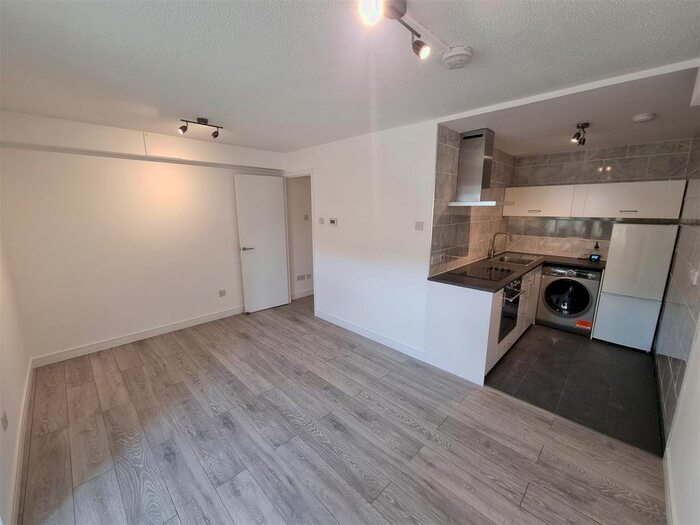 Studio To Rent In Clarkes Drive, Uxbridge, UB8