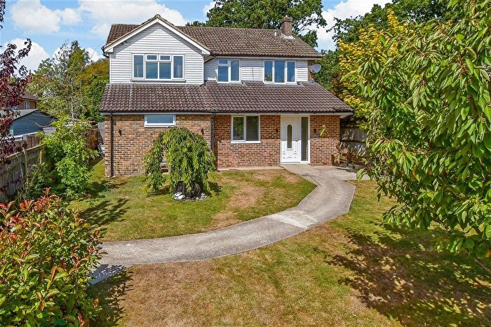 6 Bedroom Detached House For Sale In London Road, Uckfield, East Sussex, TN22
