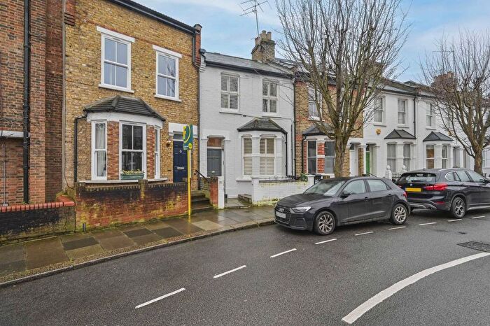 3 Bedroom Property For Sale In Brecon Road, Fulham, London, W6