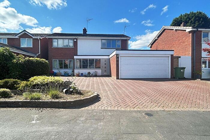 4 Bedroom Detached House For Sale In Wimbledon Drive, Pedmore, Stourbridge, DY8