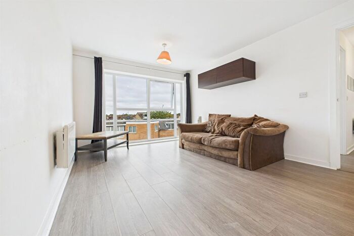 2 Bedroom Flat For Sale In St Georges Court, High Street, Colliers Wood, SW19