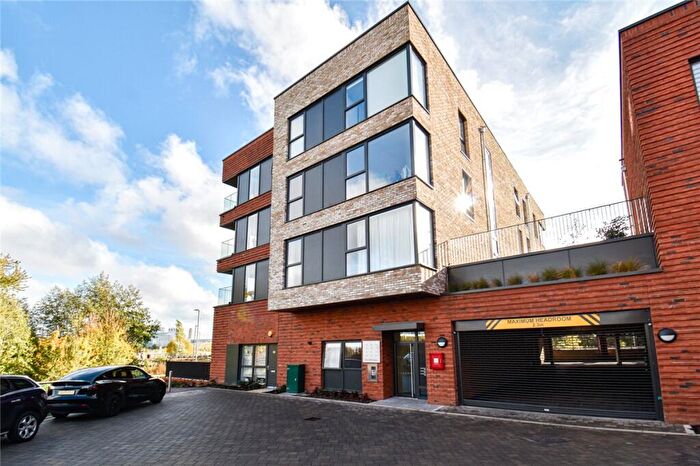 2 Bedroom Apartment To Rent In Poulter Walk, Trumpington, Cambridge, CB2