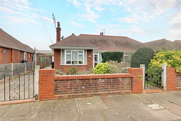 3 Bedroom Semi-Detached Bungalow For Sale In Alfriston Road, Broadwater, Worthing, West Sussex, BN14