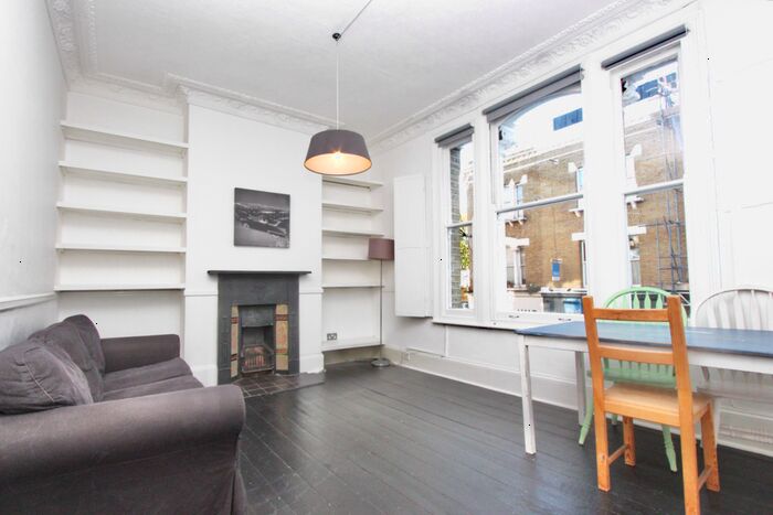 2 Bedroom Maisonette To Rent In Stoke Newington Church Street, London, N16