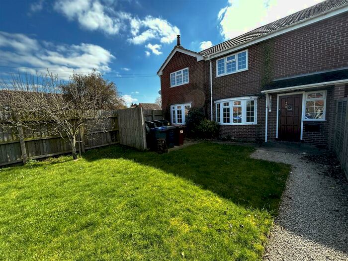 3 Bedroom Semi-Detached House To Rent In Main Street, Barton In The Beans, CV13