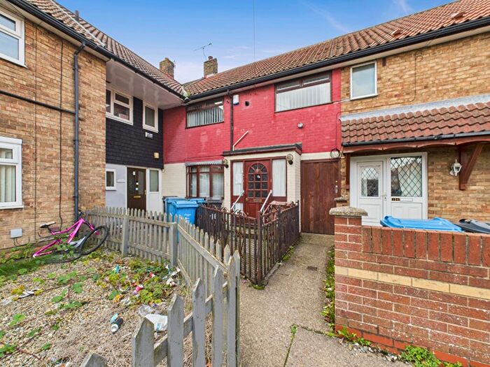 3 Bedroom Terraced House For Sale In Wexford Avenue, Hull, HU9