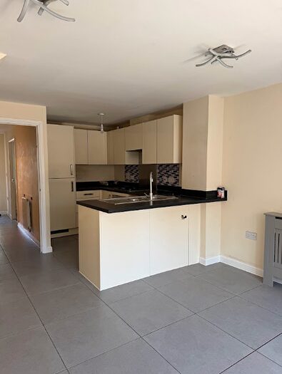 5 Bedroom Terraced House To Rent In Burroughs Drive, Dartford, DA1