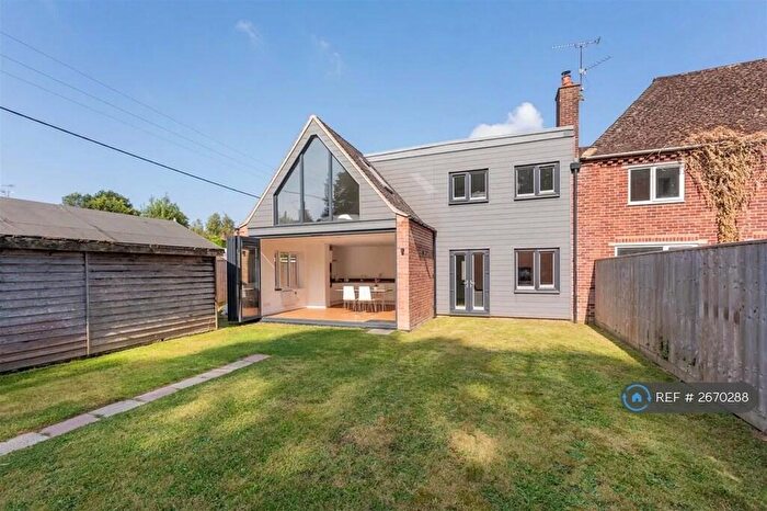 3 Bedroom Semi Detached House To Rent In Holly Close, Highmoor Cross, Henley-On-Thames, RG9