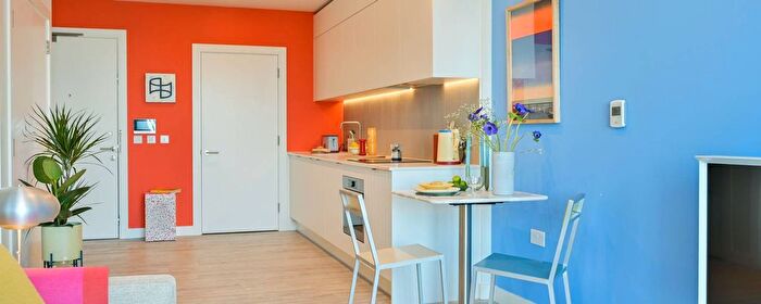 1 Bedroom Flat To Rent In Westfield Avenue, Stratford, London, E20