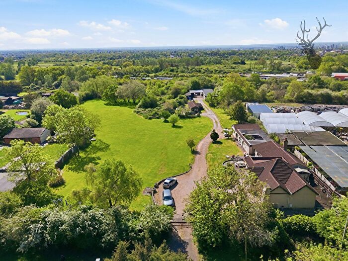 4 Bedroom Detached Bungalow For Sale In Lower Bedfords Road, Romford, RM1