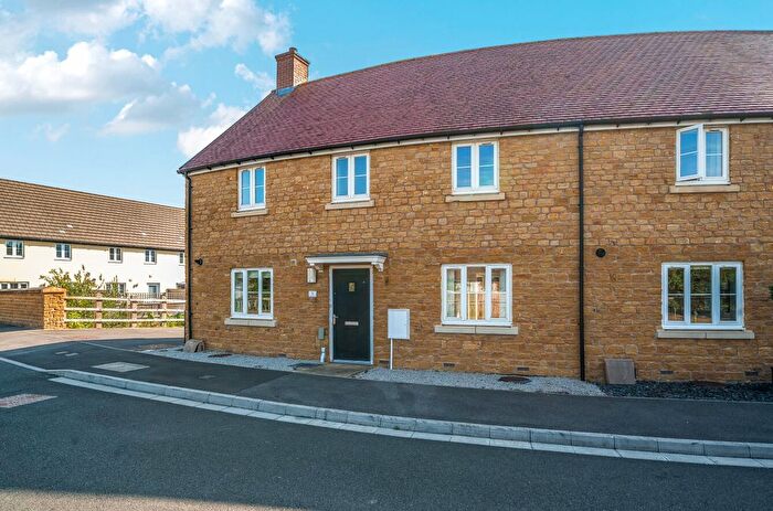 3 Bedroom End Of Terrace House For Sale In Long Orchard Way, Martock, Somerset, TA12