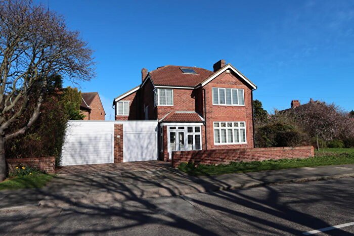5 Bedroom Detached House For Sale In Claremont Road, Whitley Lodge, Whitley Bay, NE26