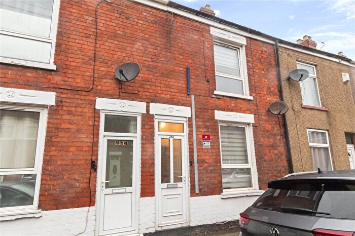 2 Bedroom Terraced House To Rent In Weelsby Street, Grimsby, North East Lincs, DN32