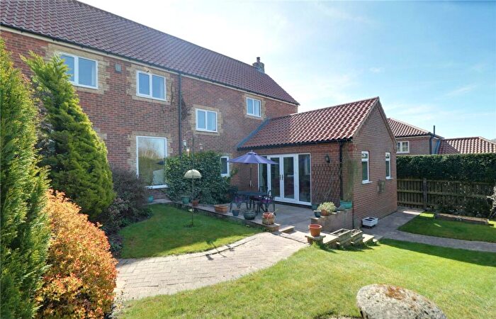 5 Bedroom Link Detached House For Sale In Somerby Green, Somerby, DN38