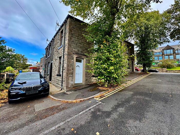 2 Bedroom End Of Terrace House To Rent In Thornfield Avenue, Rossendale, Lancashire, BB4