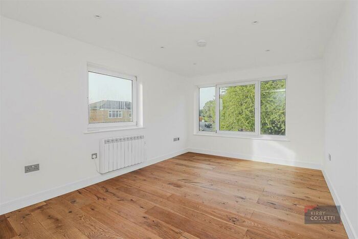 1 Bedroom Flat To Rent In Winford Drive, Broxbourne, EN10