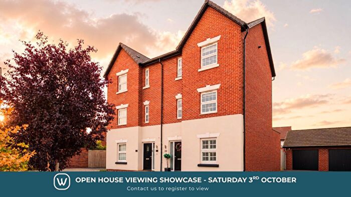 4 Bedroom Town House For Sale In Tannington Grove, Middlebeck, Newark, NG24