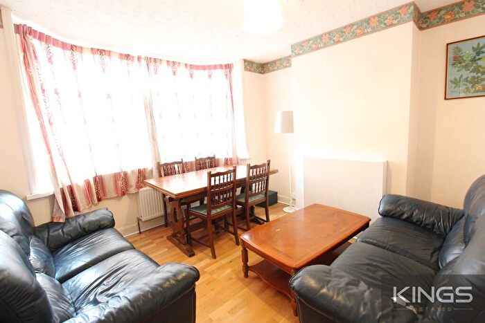 4 Bedroom Semi Detached House To Rent In Burgess Road, SO16