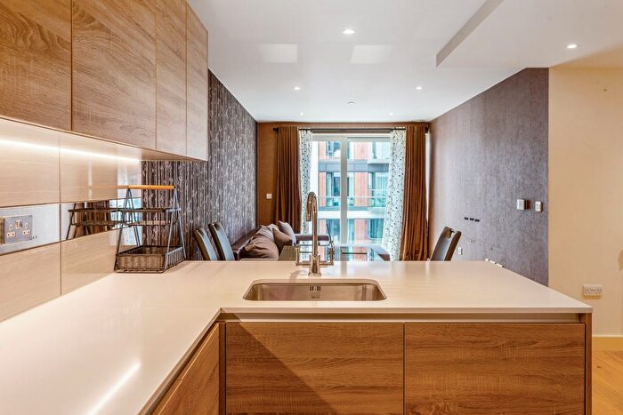 2 Bedroom Flat To Rent In Deveraux House, Woolwich Arsenal, SE18